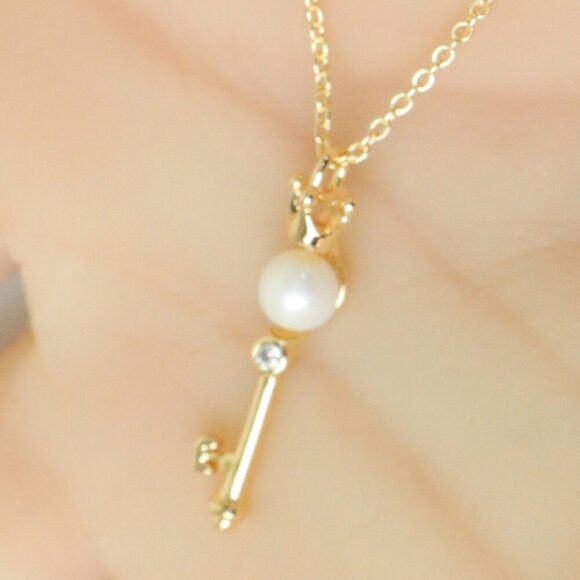 Rose Gold Key Pendant Necklace with Pearl, XPNL0237 - Picture 1 of 13